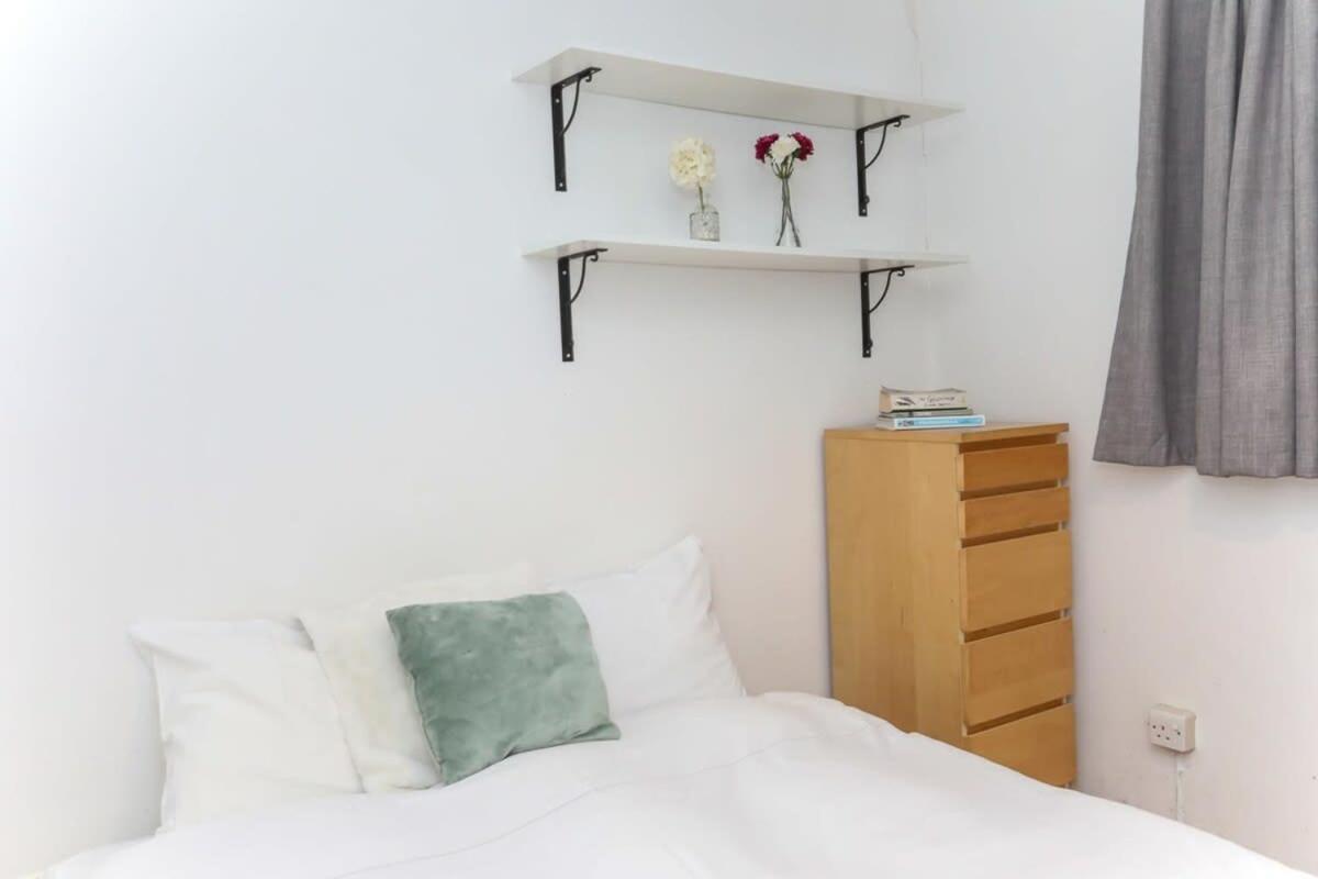 2 Bedroom Apartment In Waterloo Central London Bagian luar foto