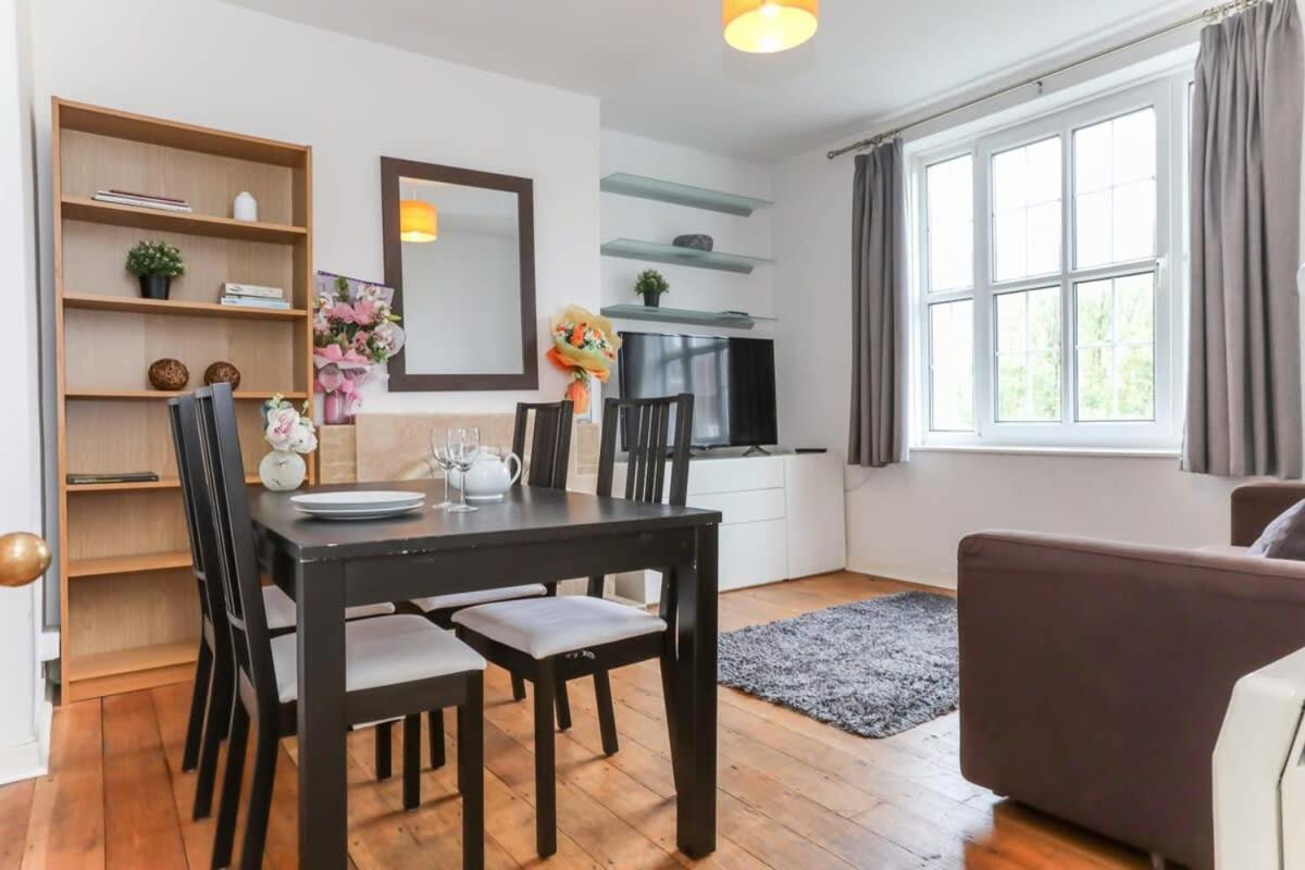 2 Bedroom Apartment In Waterloo Central London Bagian luar foto