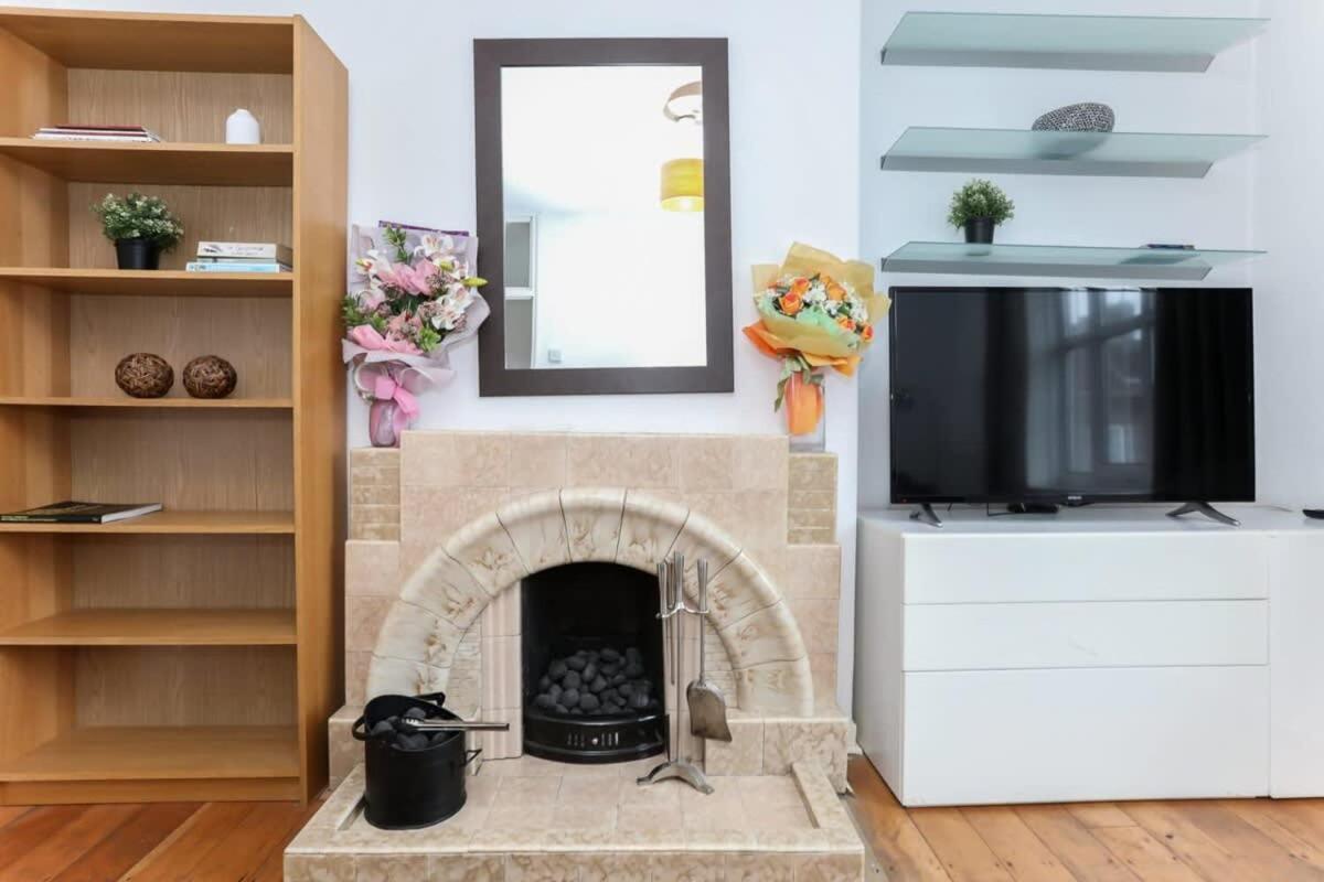 2 Bedroom Apartment In Waterloo Central London Bagian luar foto