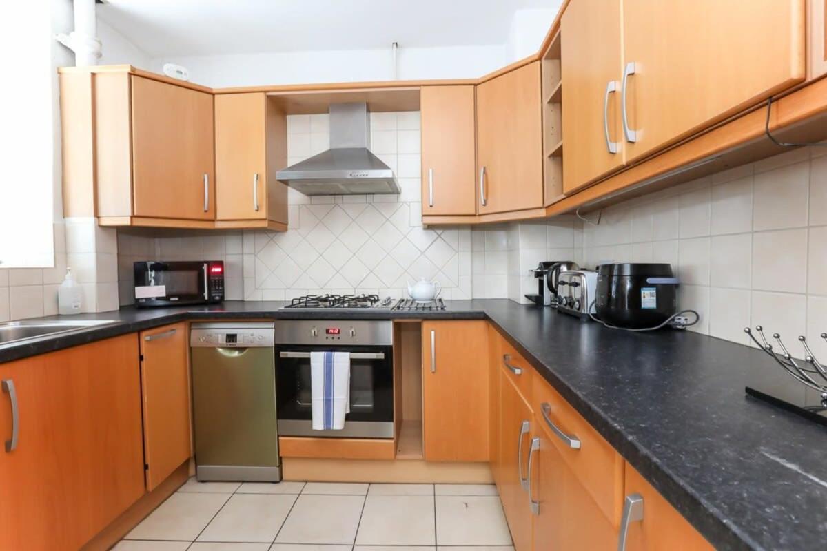 2 Bedroom Apartment In Waterloo Central London Bagian luar foto